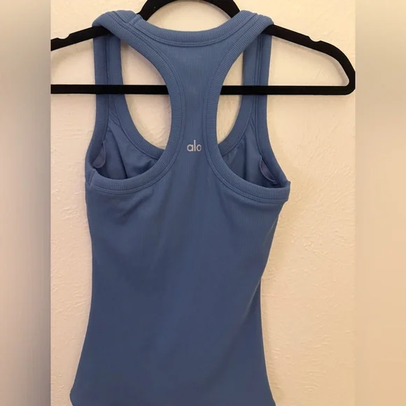 ALO Ribbed Tank - Picture 2 of 3